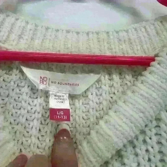 No Boundaries Girls Cream Sweater Size Large 11-13 - Picture 4 of 6